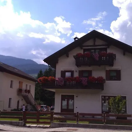 Casa Dello Sciatore Дом отдыха Бормио